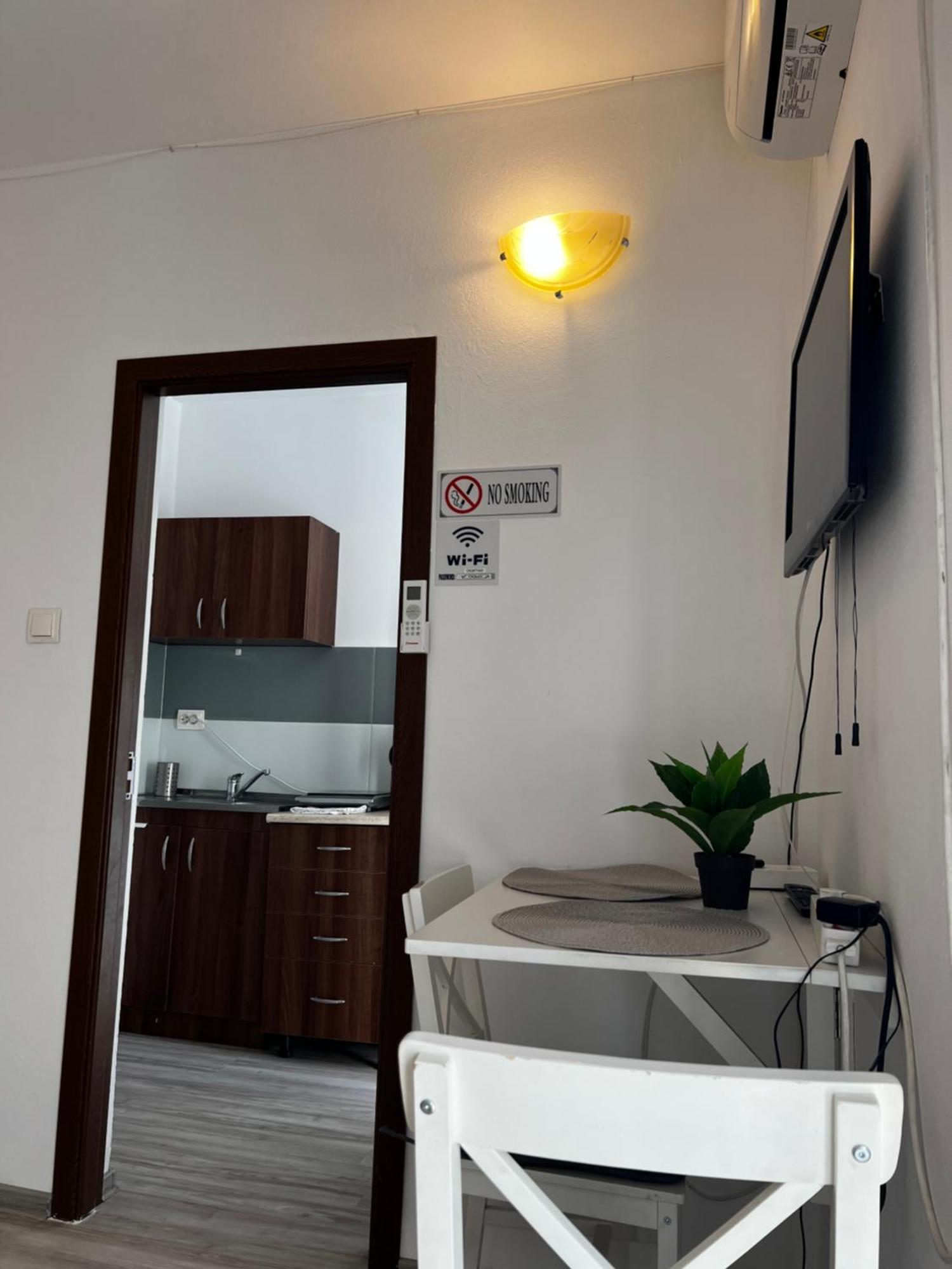 Appartement Casa Habana 2 à Oradea Extérieur photo